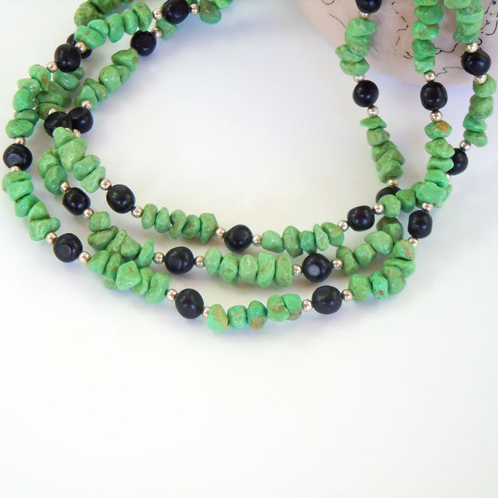 Green Turquoise and Jet Necklace with Silver Beads (NCK327)